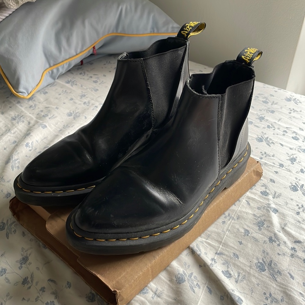 RARE Dr Marten Bianca Pointed Toe Chelsea Boots